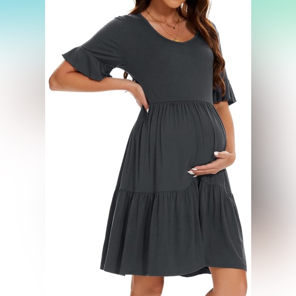 Smallshow Dresses & Skirts - NWT Smallshow Maternity Dark Gray Short Sleeve Ruffle Dress